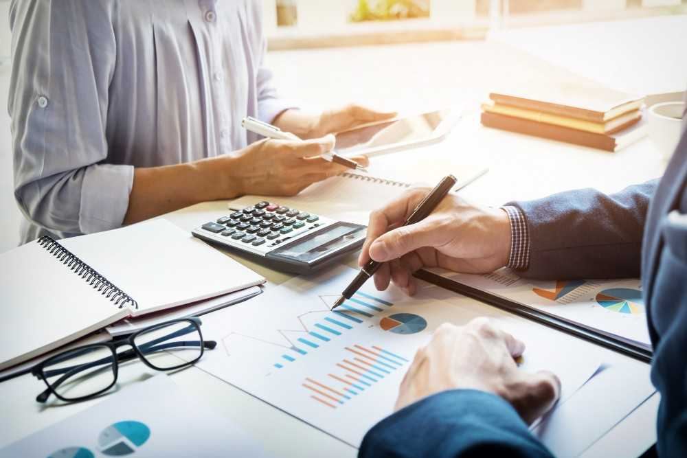 Vertrauenswürdige Finanzprüfungsdienste von  Guidesare 